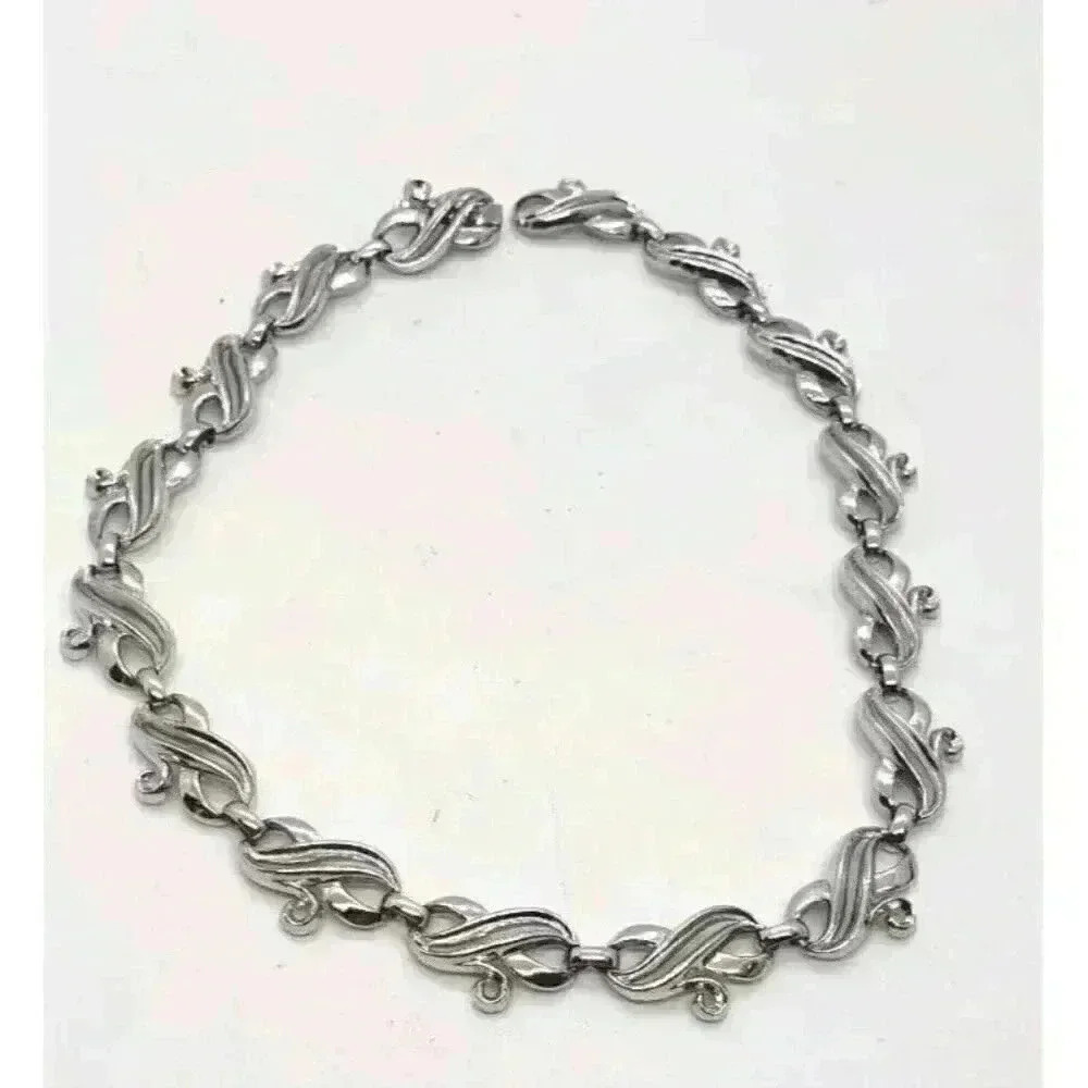 Vintage Rare Trifari Silver Necklace Choker Swirled Segmented Pat Pend